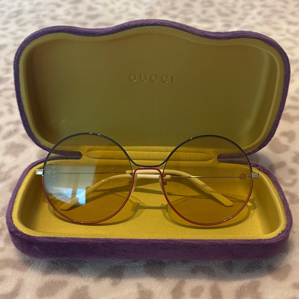 Gucci Women's Sunglasses with Yellow Lenses and Purple Case